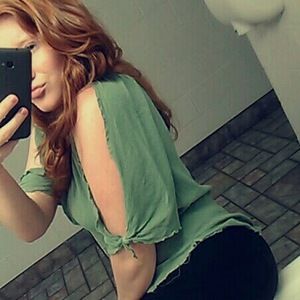 Meet your Posher, Kendra